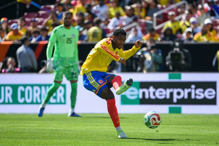 Francia vence a Colombia 3-1 en amistoso internacional.