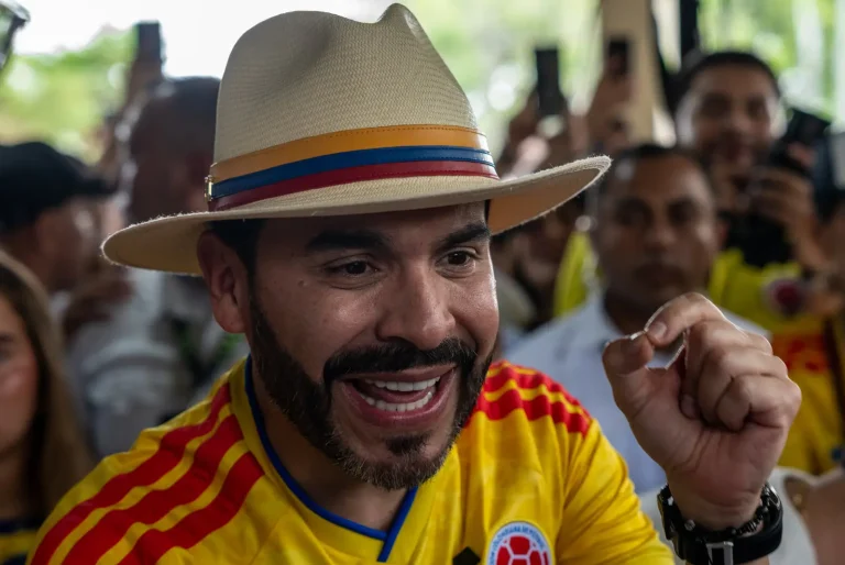 Abelardo De La Espriella es elegido presidente de Colombia