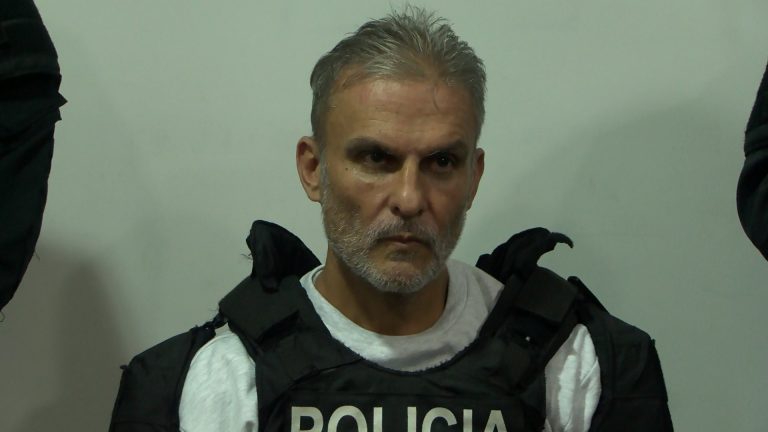 Así fue la llegada a Guayaquil de José Serrano desde Estados Unidos.