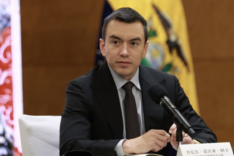 Ecuador busca fortalecer sus relaciones comerciales con China.