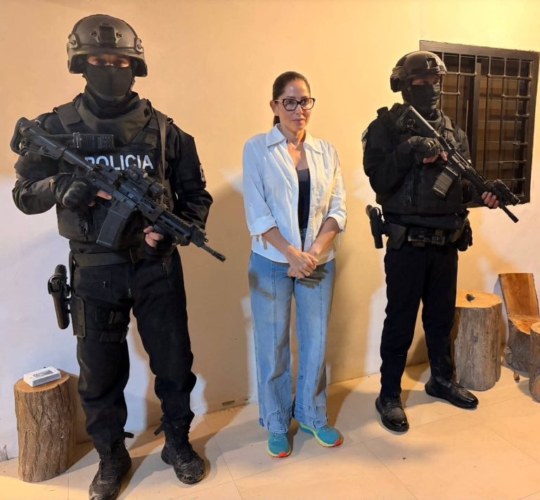 Luisa González fue detenida en Manabí por investigación de presunto lavado de activos.
